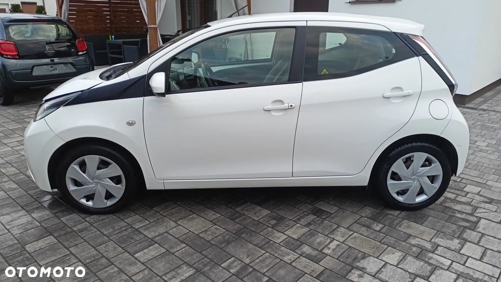 Toyota Aygo 1.0 VVT-i Luna A/C - 2