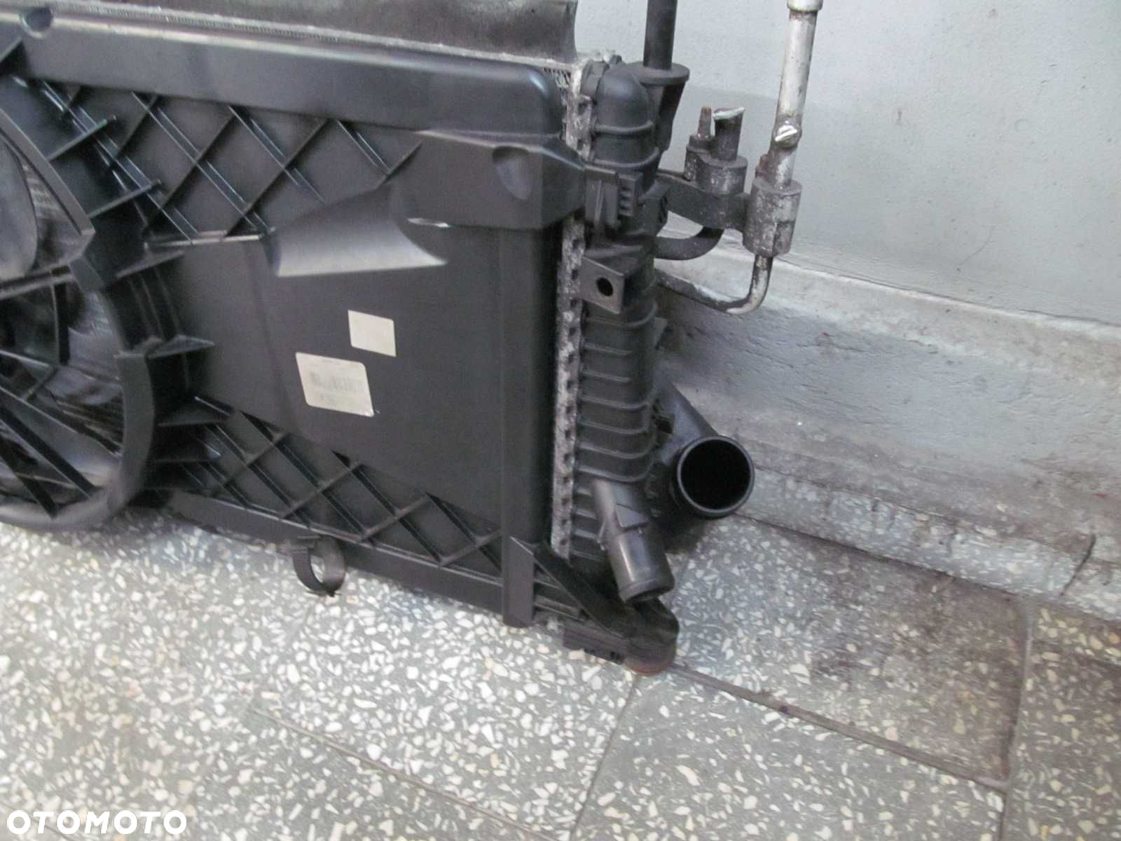 FORD FOCUS MK2 TDCI CHLODNICA WODY INTERCOOLER WENTYLATOR 8V61-9L440-AC 0130307130 1137328558 04-09 - 8