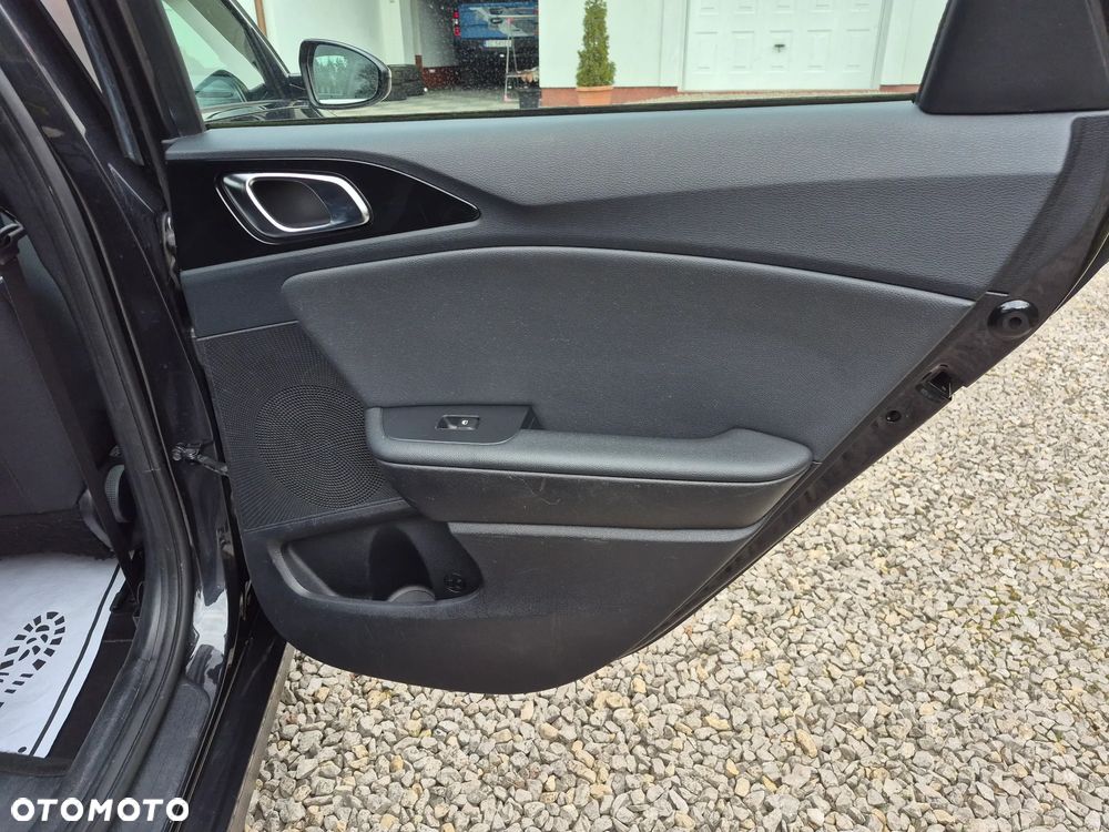 Kia Ceed 1.4 T-GDI OPF Spirit - 12