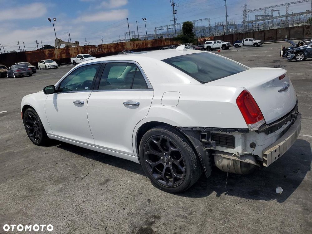 Chrysler 300C - 3