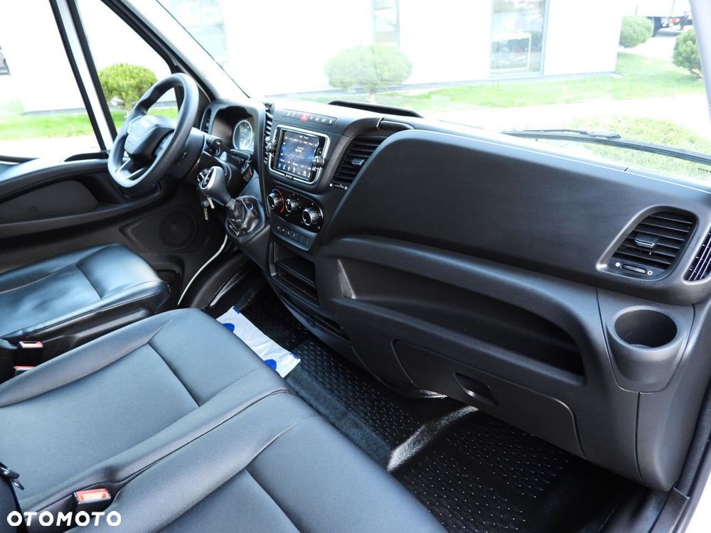 Iveco DAILY 35S14 FURGON CHŁODNIA  0*C ZASILANIE 230V NAWIGACJA AUTOMAT  KLIMATYZACJA  140KM - 41
