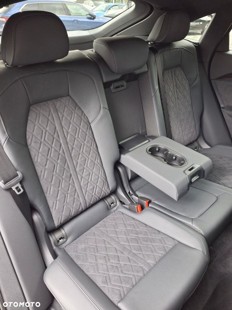 Audi Q5 Sportback - 18