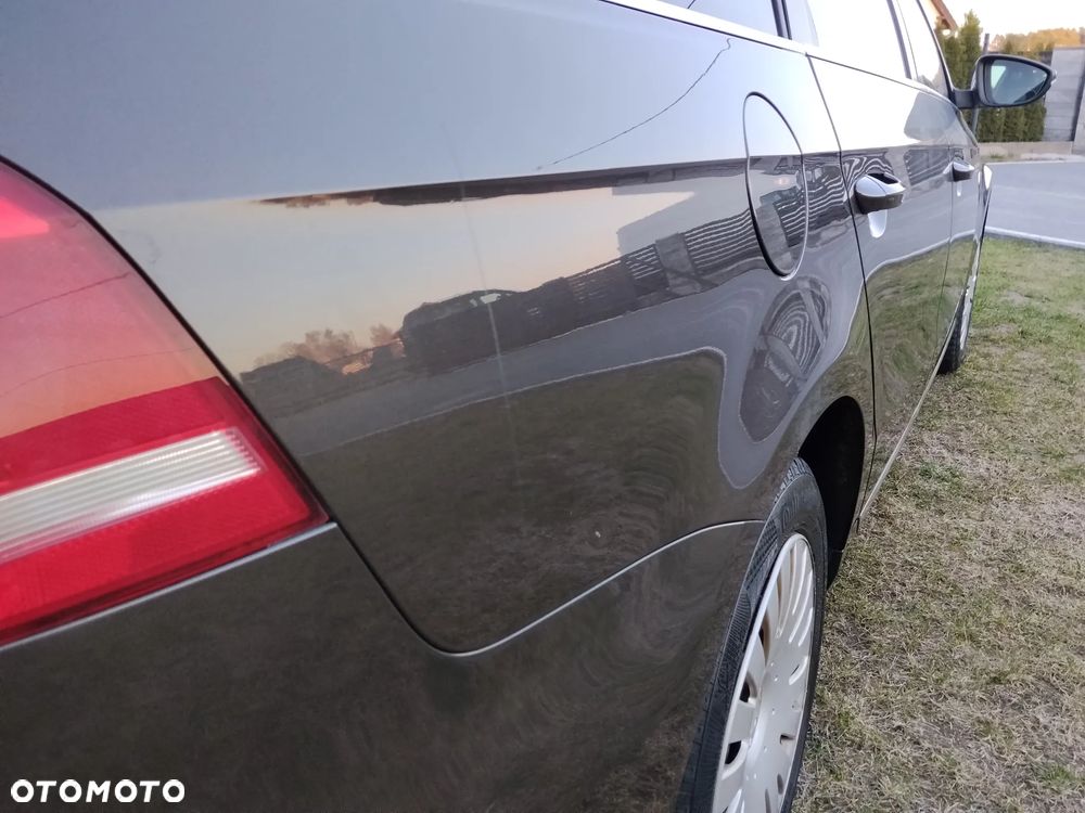 Volkswagen Passat 2.0 TDI Comfortline R-Style DSG - 18
