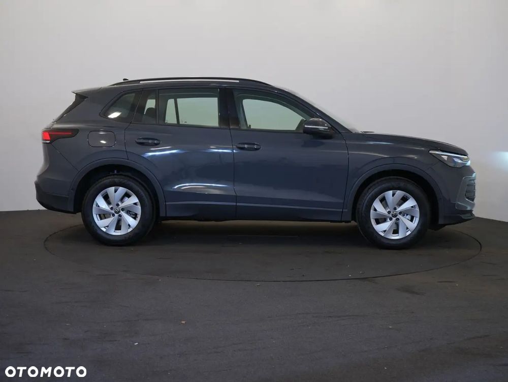Volkswagen Tiguan - 8