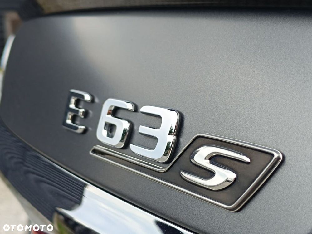 Mercedes-Benz Klasa E AMG 63 S 4-Matic+ - 12