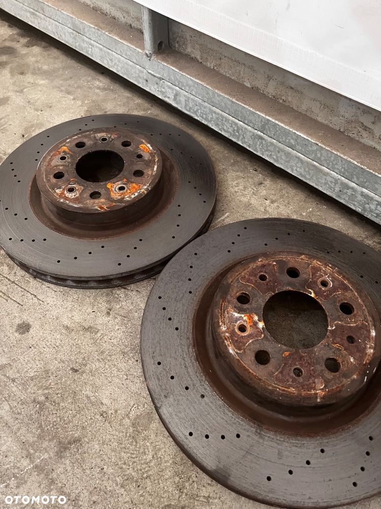 Zestaw zacisków Brembo z tarczami nawiercanymi Maserati Quatroporte 4.2 - 2