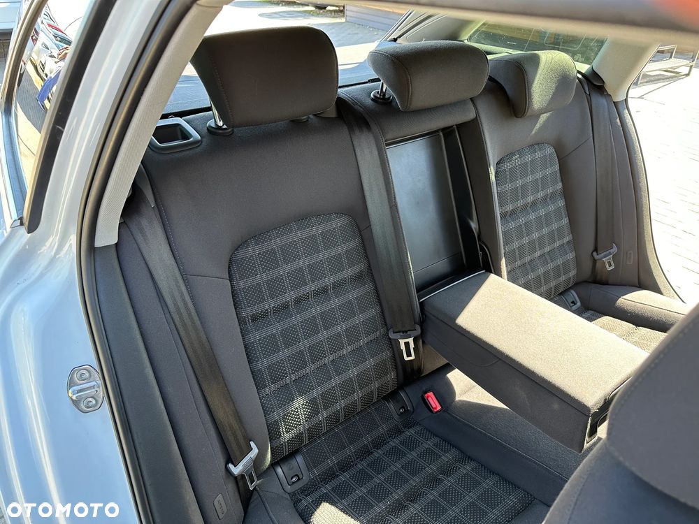 Audi A4 Avant - 25