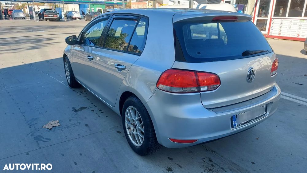 Volkswagen Golf - 5