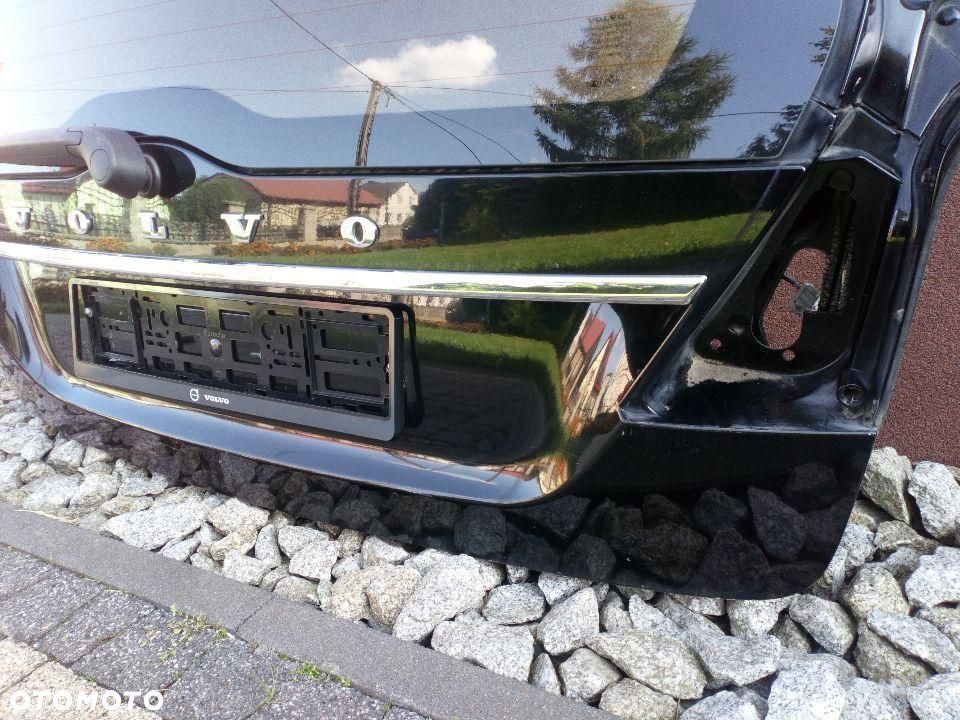 Volvo V70 III KLAPA BAGAŹNIKA TYŁ - 4