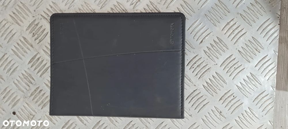 Toyota Rav4 II Książka Serwisowa - 1