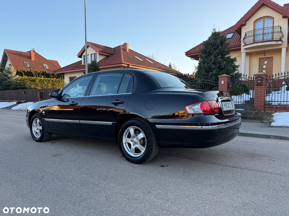 Kia Opirus 3.5 V6 Executive - 17