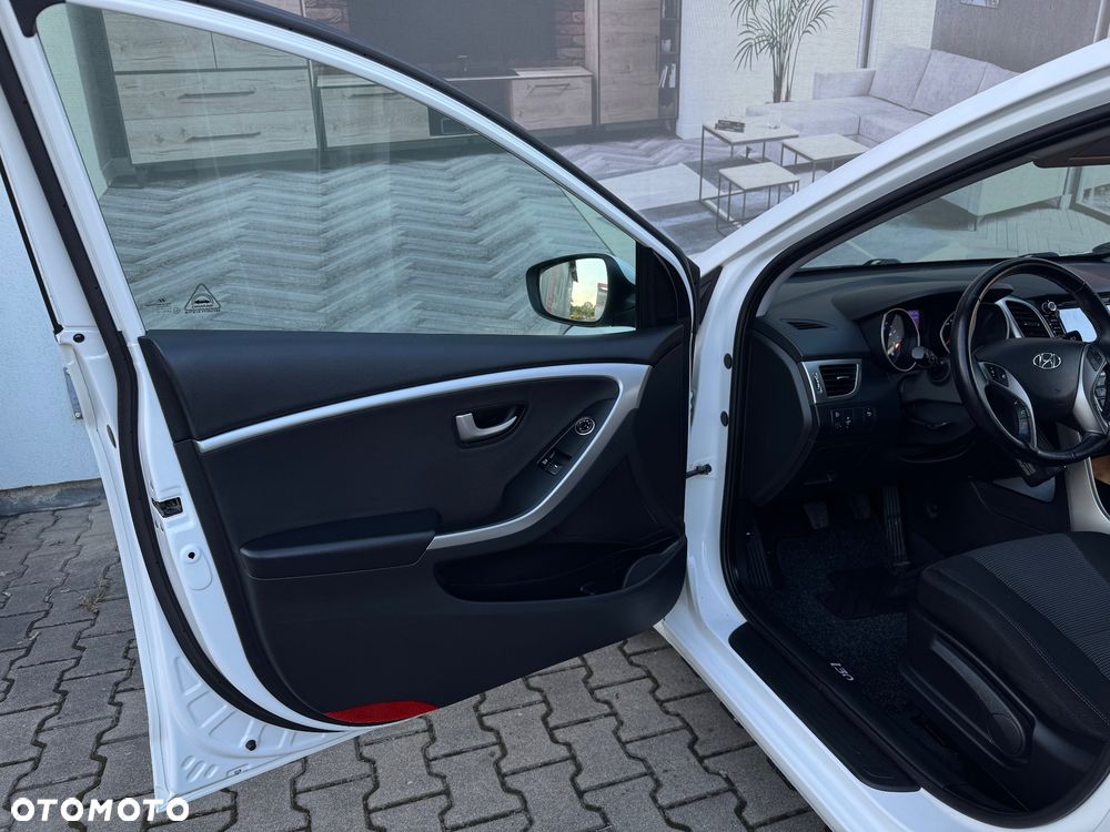 Hyundai i30 - 22