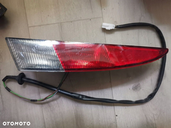 Lampa tył Mercedes-Benz SLR R199 A1998201756