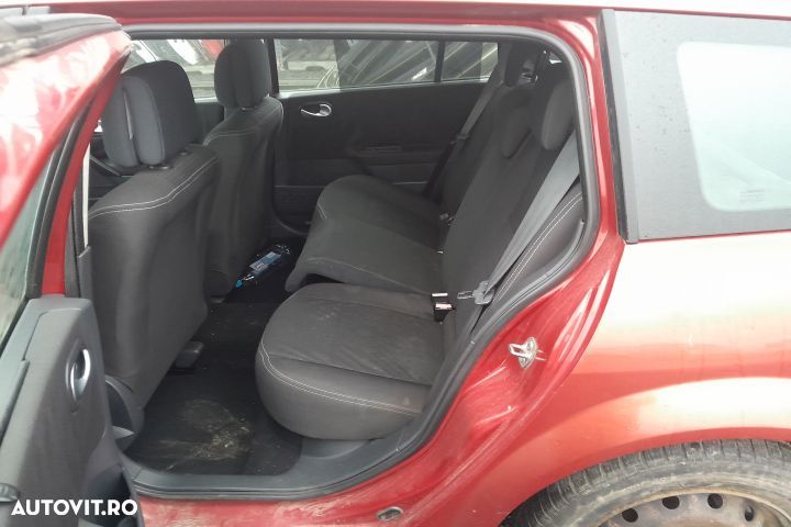 Dezmembrez Renault Megane 2 [facelift] [2006 - 2012] wagon 1.9 dCi MT - 6