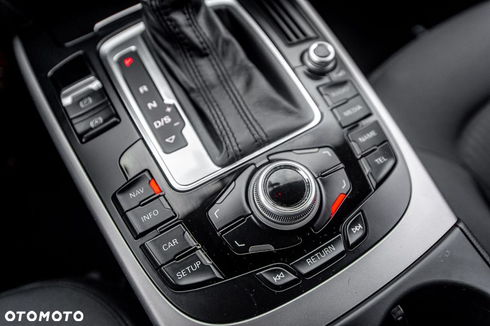 Audi A4 Avant 2.0 TFSI quattro S tronic S line Sportpaket - 31