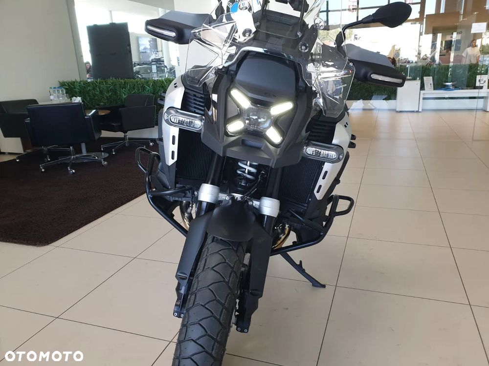 BMW R - 9
