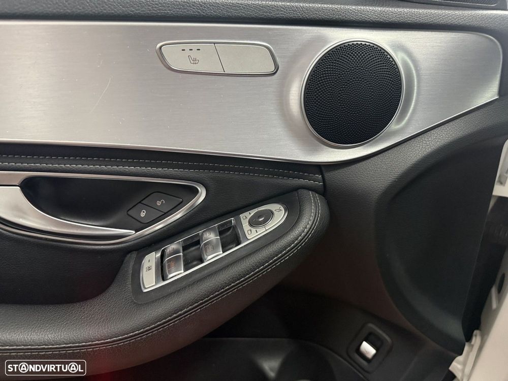 Mercedes-Benz C 220 (BlueTEC) d Station 7G-TRONIC Avantgarde — fotografia 11