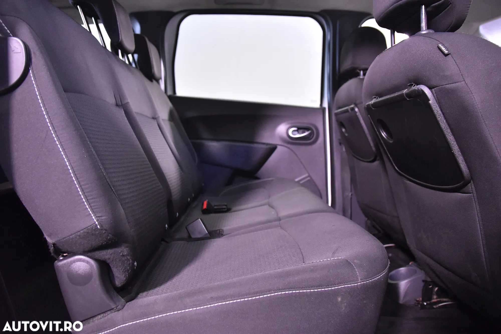 Dacia Lodgy - 12