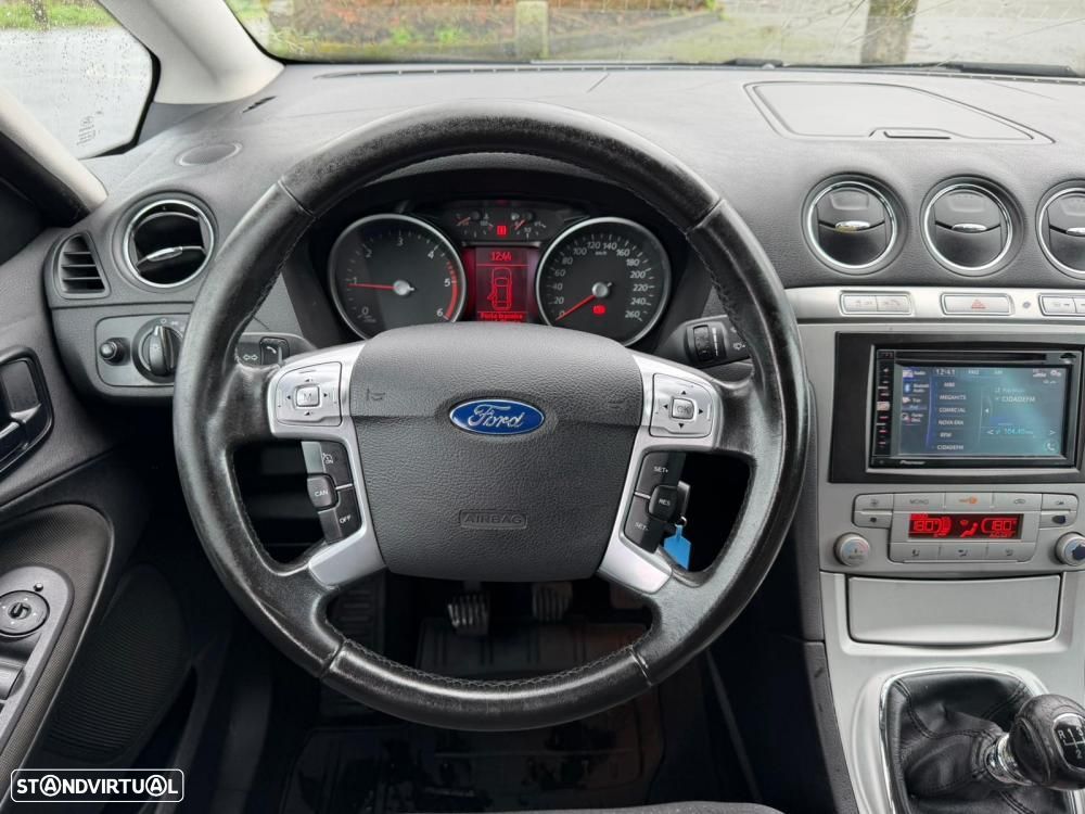 Ford S-Max 1.8 TDCi Titanium 7L - 10
