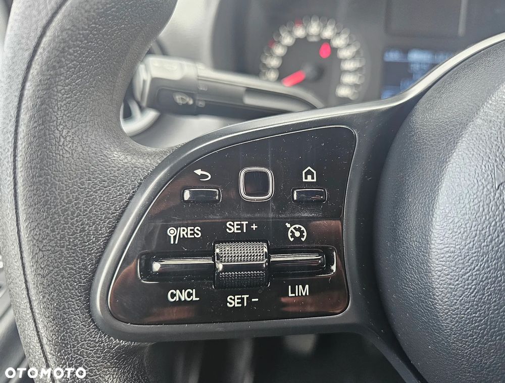 Mercedes-Benz SPRINTER - 15