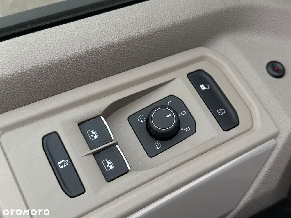 Volkswagen Multivan 2.0 TSI L2 Style DSG - 10