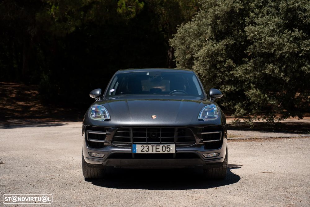 Porsche Macan Turbo - 3