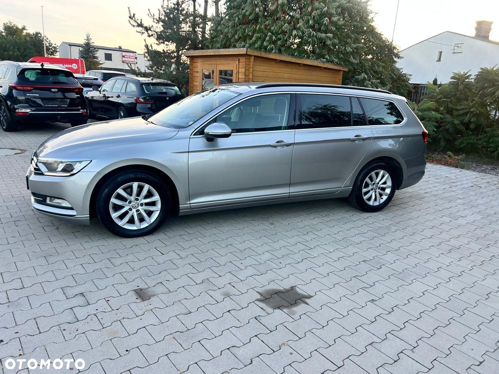 Volkswagen Passat 2.0 TDI SCR DSG Comfortline - 17