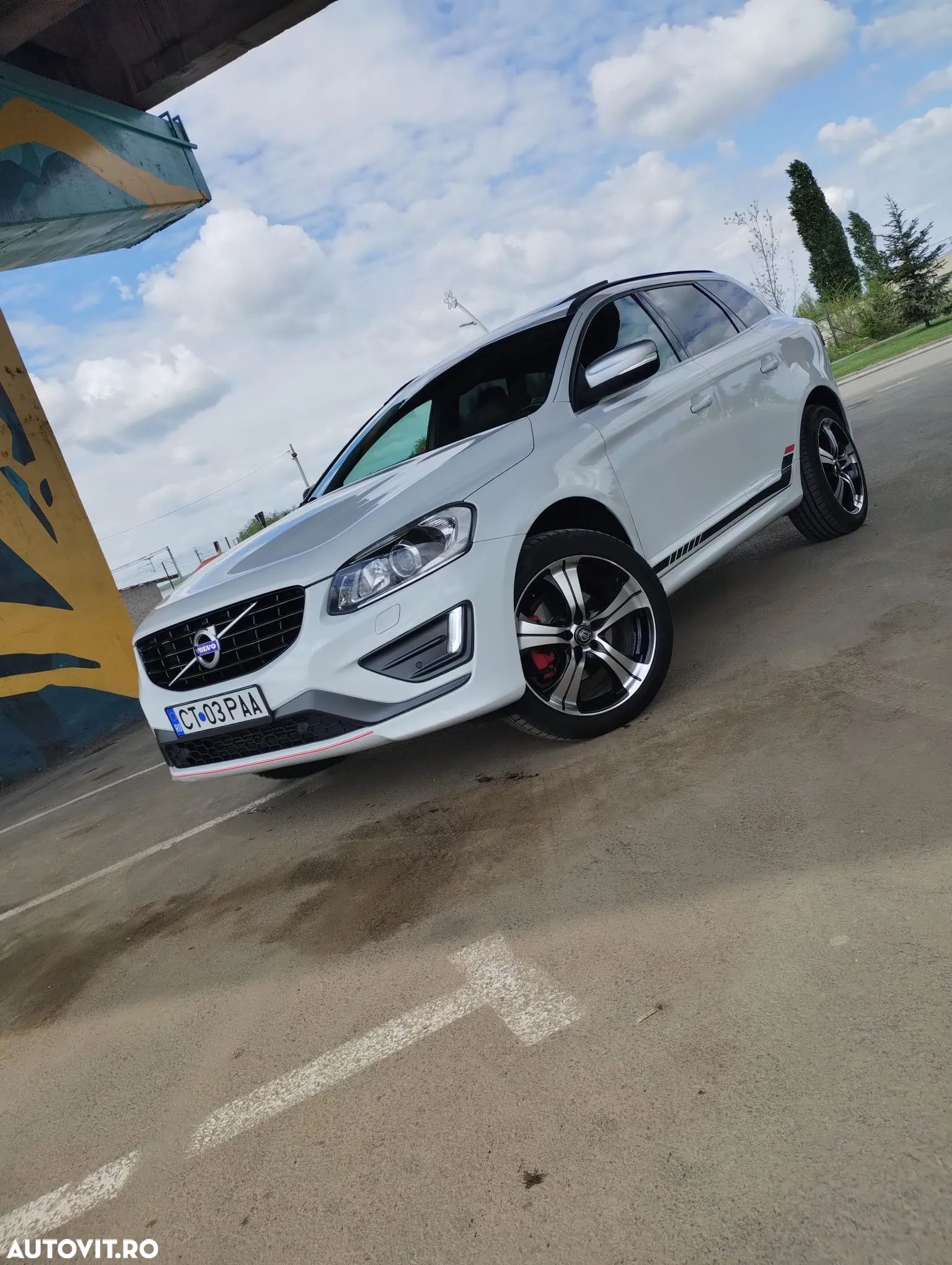 Volvo XC 60 - 1