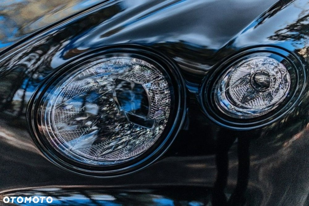 Bentley Continental GT New V8 - 17