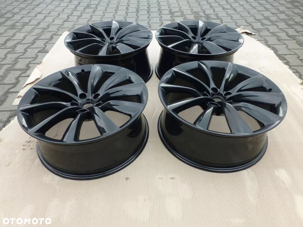 Tesla X 22'' Oryginalne, Czarny połysk - 4