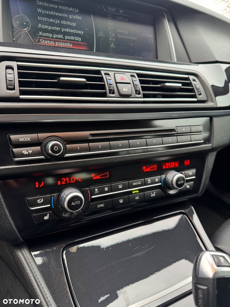 BMW Seria 5 525d xDrive - 21