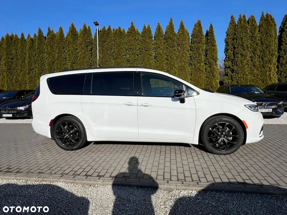 Chrysler Pacifica - 7