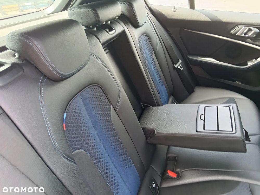 BMW Seria 1 116d M Sport Shadow - 15