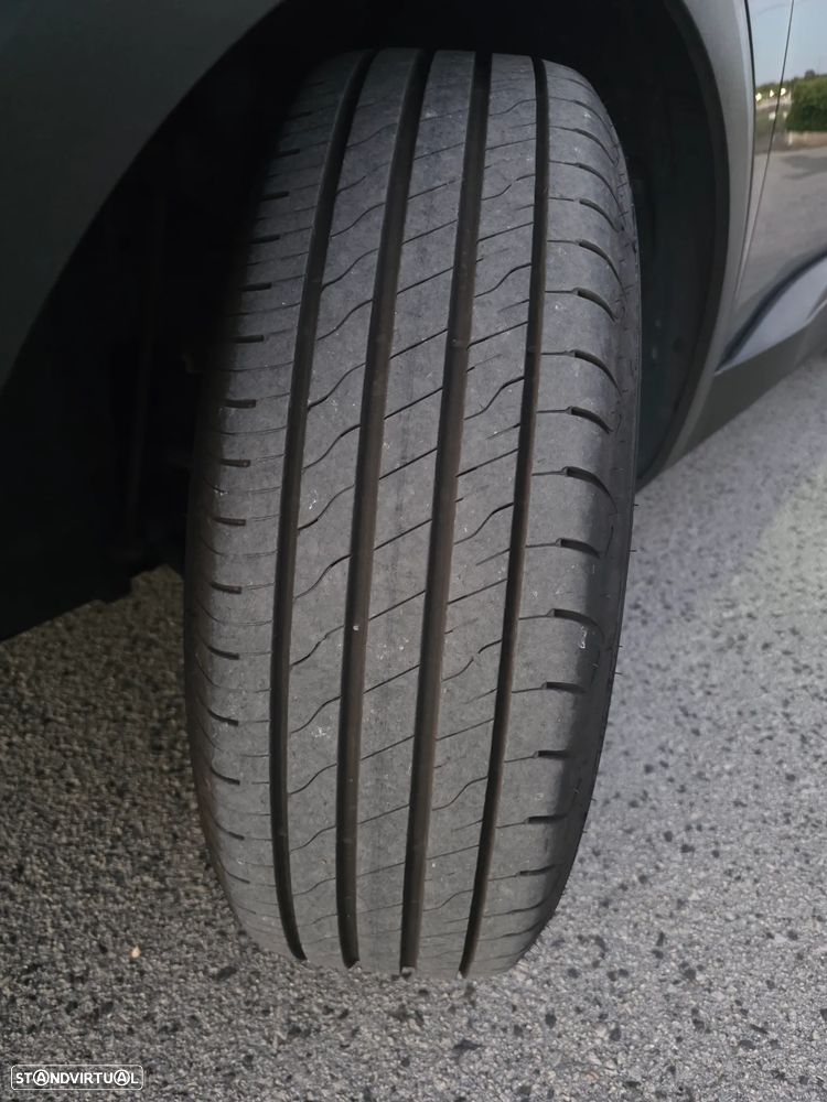 Peugeot 3008 PureTech 130 Stop & Start GPF EAT8 Allure - 26