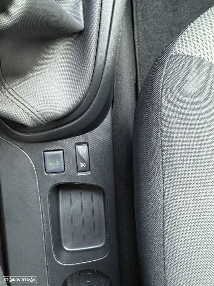 Renault Captur 1.5 dCi Exclusive - 19