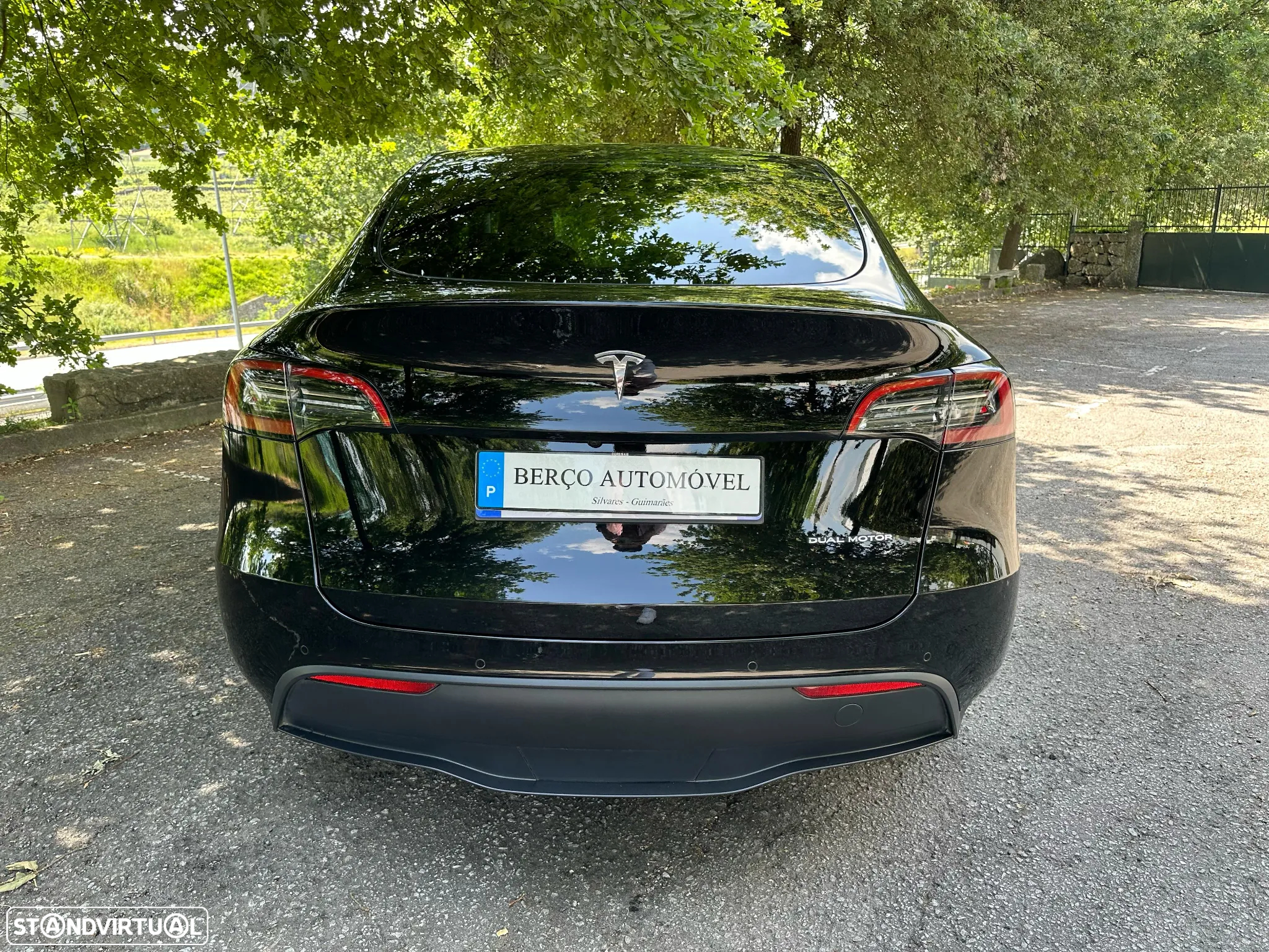 Tesla Model Y Long Range Dual Motor AWD - 6