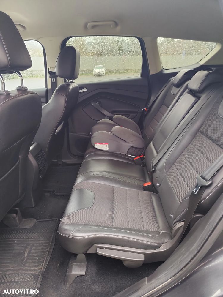 Ford Kuga 2.0 TDCi 4x4 Aut. SYNC - 6