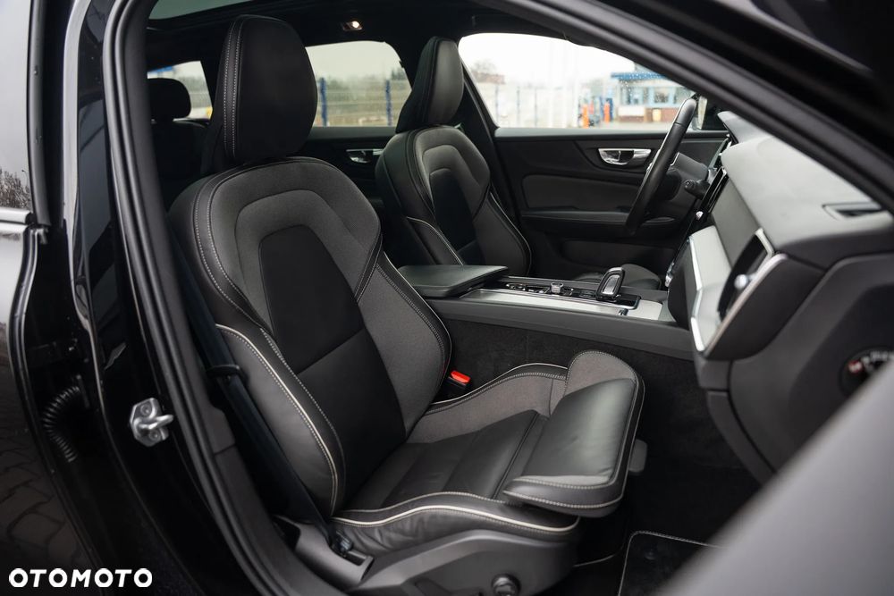 Volvo V60 B4 B Geartronic RDesign - 24