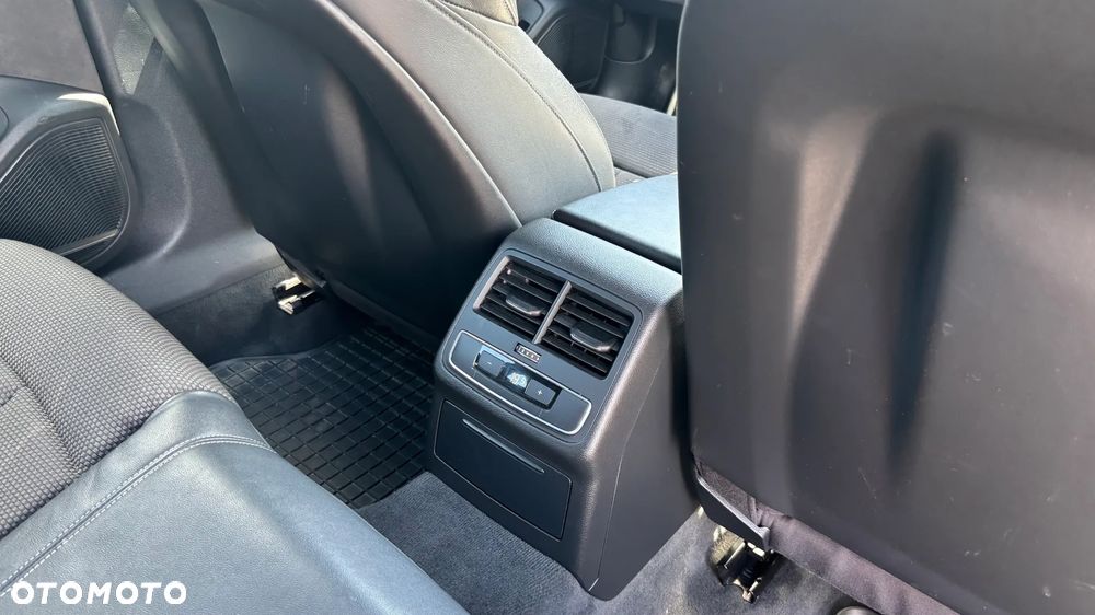 Audi A4 Avant 2.0 TFSI quattro S tronic - 11