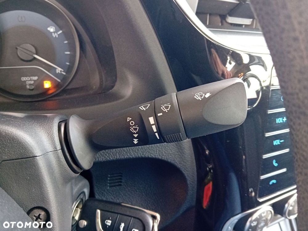 Toyota Corolla 1.6 Active EU6 - 19