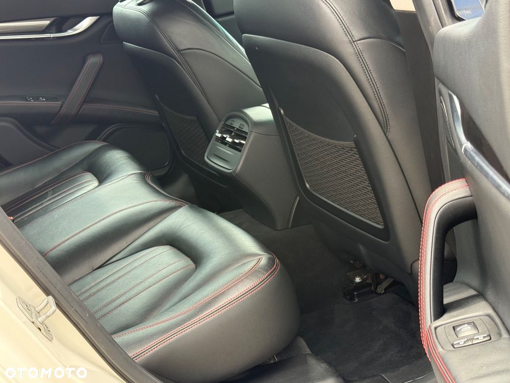 Maserati Ghibli - 18