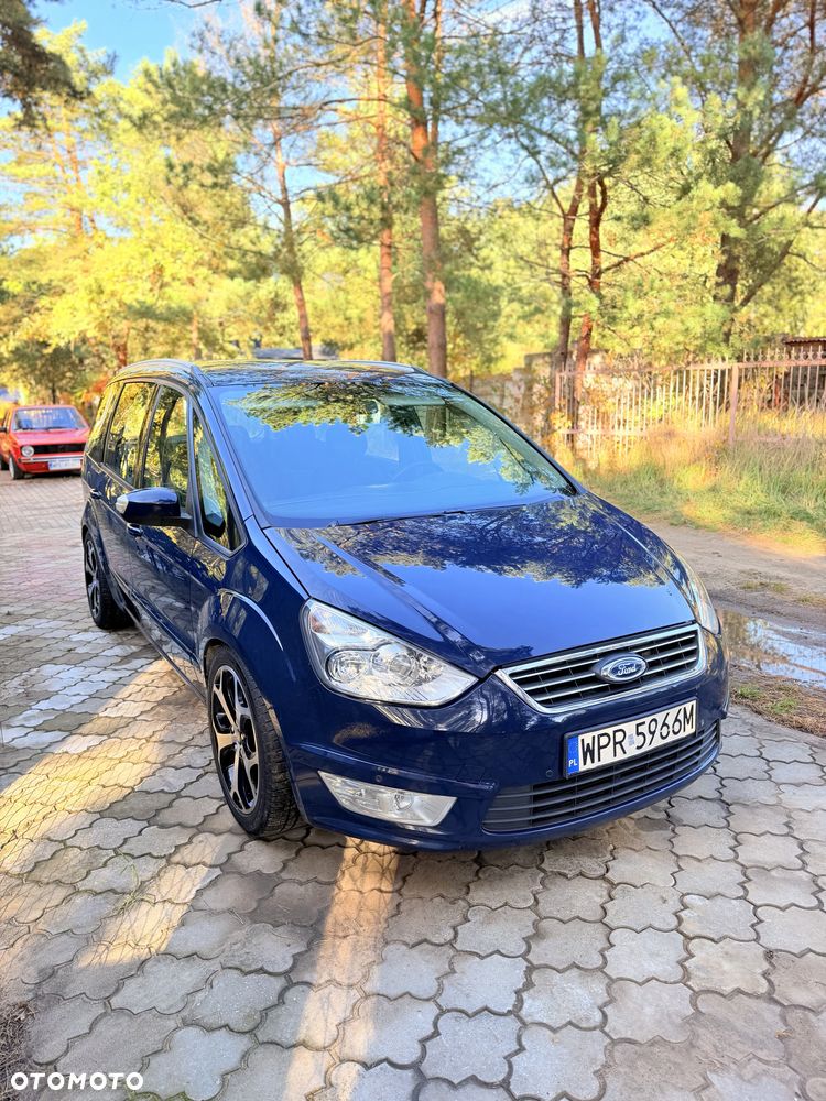 Ford Galaxy 2011 photo 2
