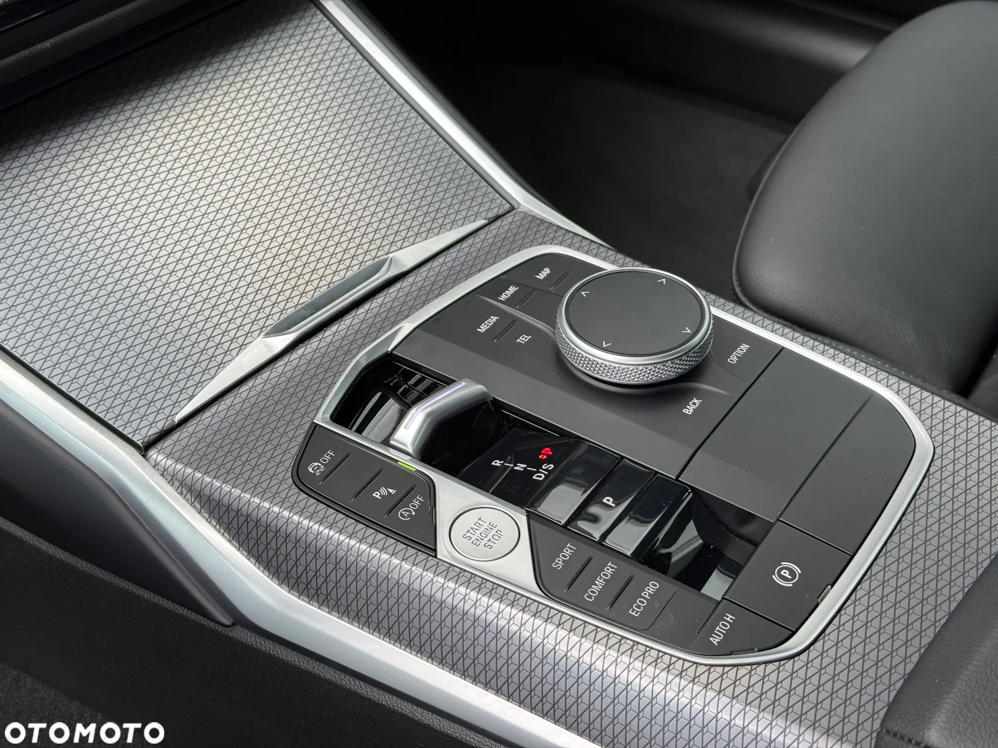 BMW Seria 3 318i M Sport - 17