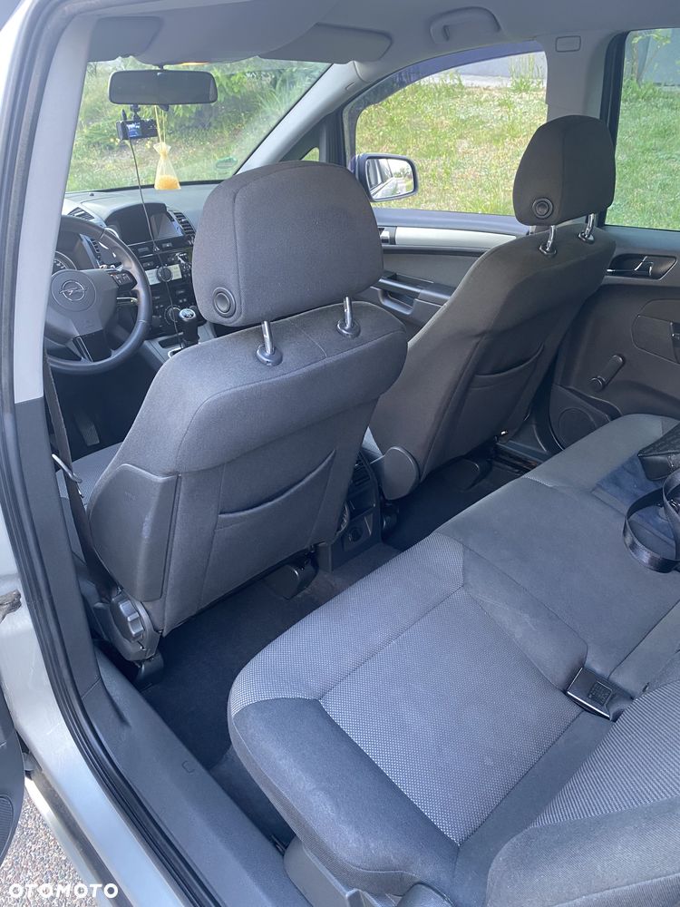 Opel Zafira 1.8 Cosmo EU5 - 14