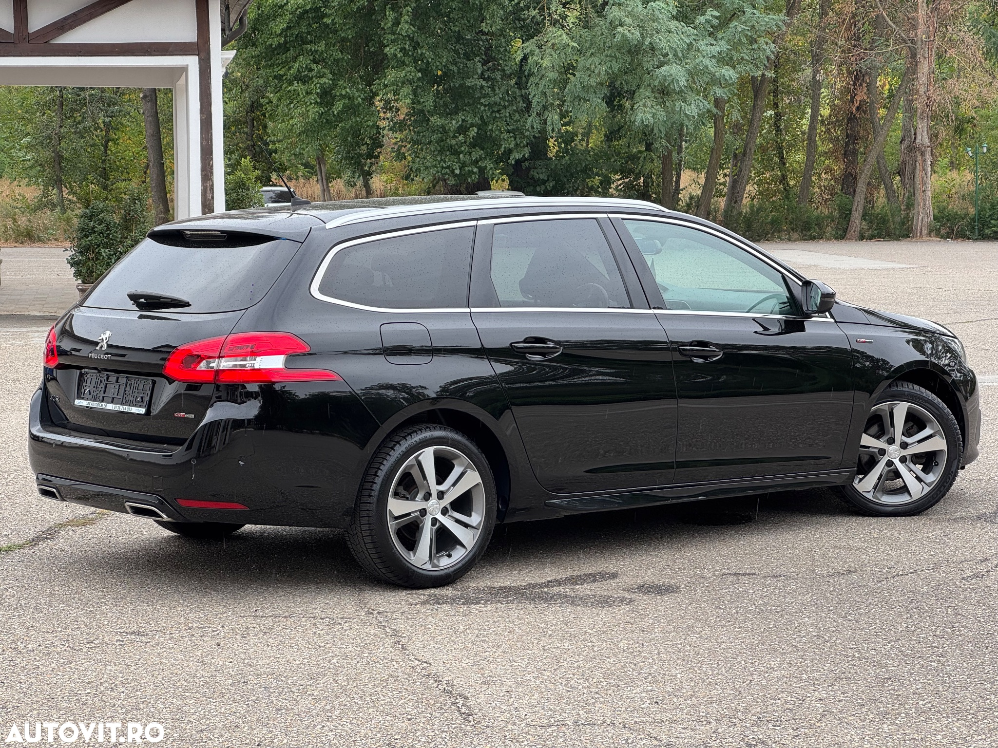 Peugeot 308 SW BlueHDi 130 EAT8 GT - 18
