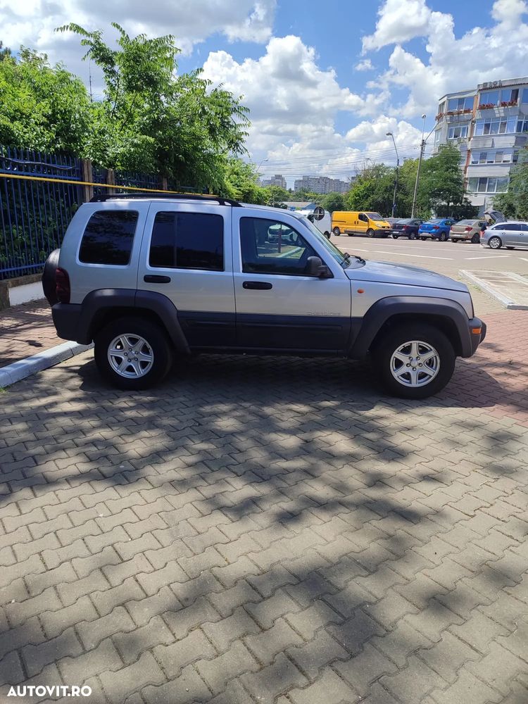 Jeep Cherokee - 5