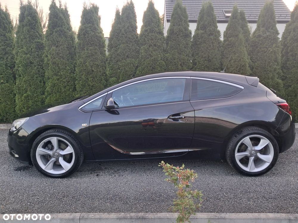 Opel Astra 1.6 Turbo Edition - 2