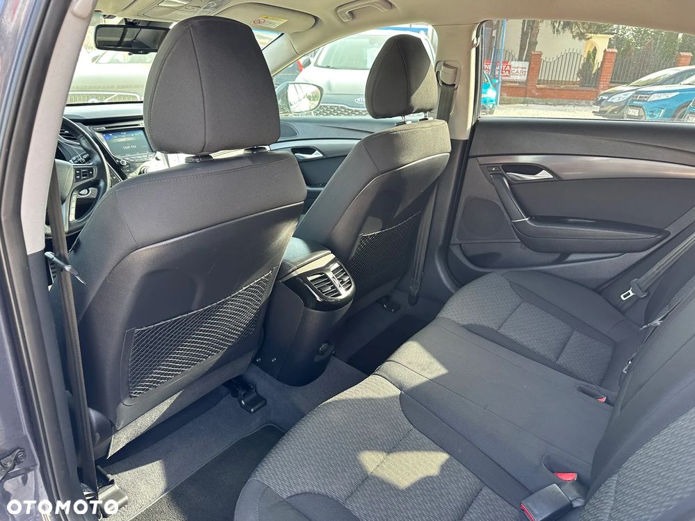 Hyundai i40 1.7 CRDi Premium DCT - 18