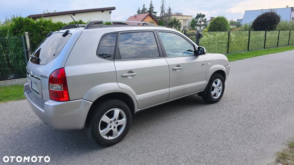 Hyundai Tucson 2.0 4WD GLS - 13
