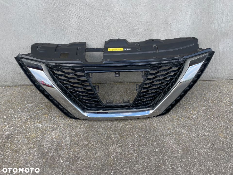 ATRAPA,GRIL NISSAN QASHQAI II J11 LIFT 2017-- - 1